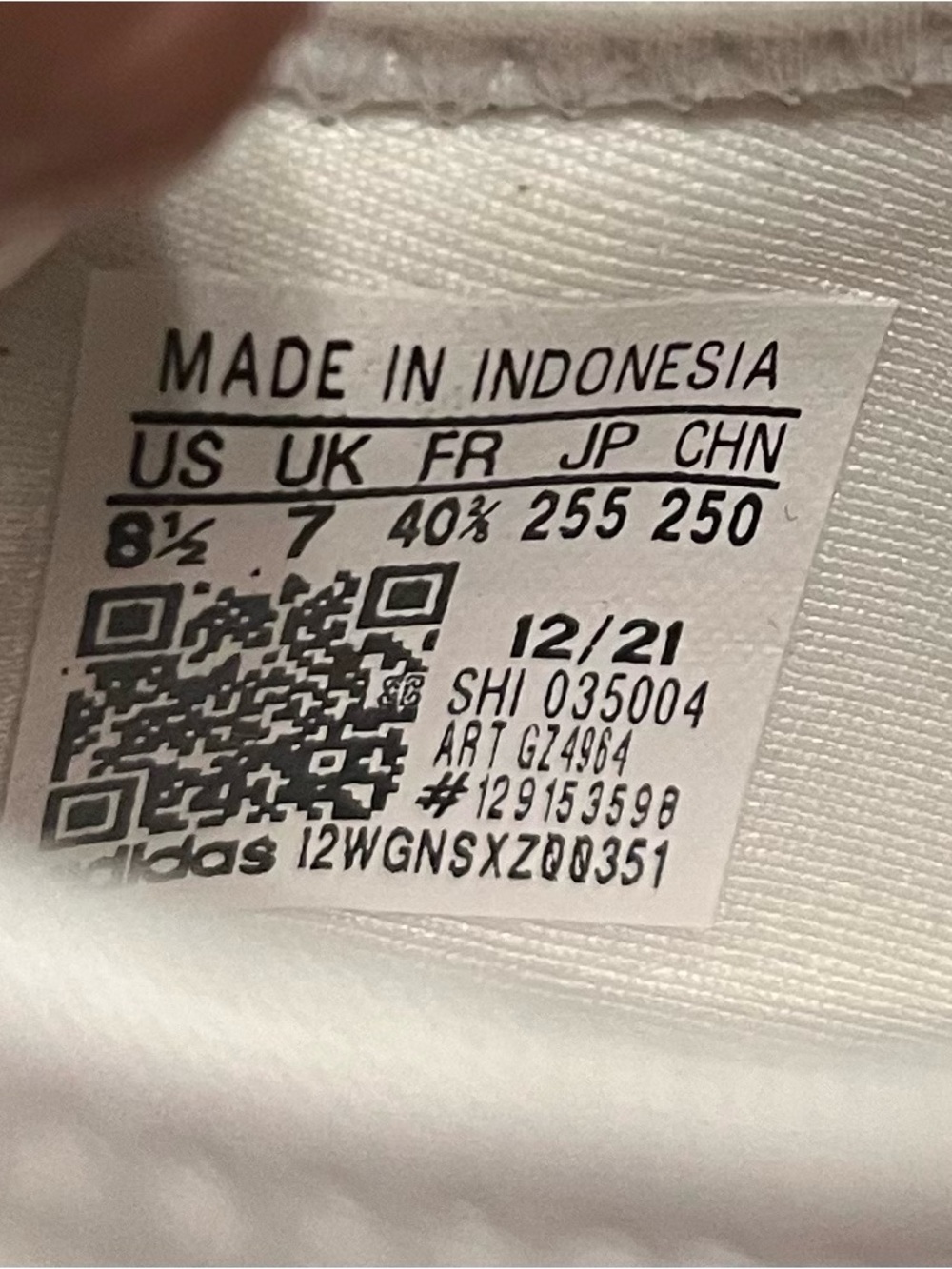 adidas NMD R1 - Picture 4 of 11
